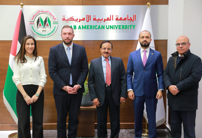 الجامعة العربية الأمريكية تبحث آفاق التبادل الأكاديمي والبحثي مع السفير القبرصي