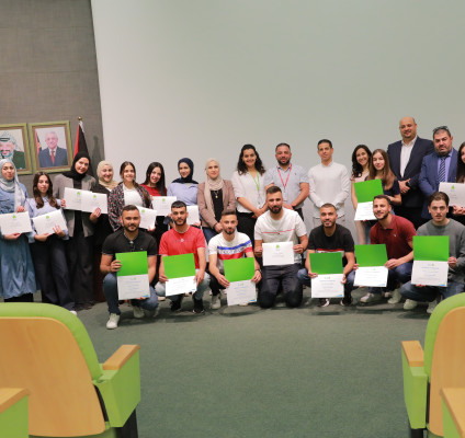 الجامعة العربية الأمريكية بالتعاون مع شركة "جوال" تنظم دورة تدريبية بعنوان "مهارات الاتصالات التسويقية"